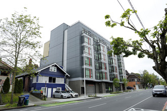 Prexy Apartments in Seattle, WA - Building Photo - Building Photo