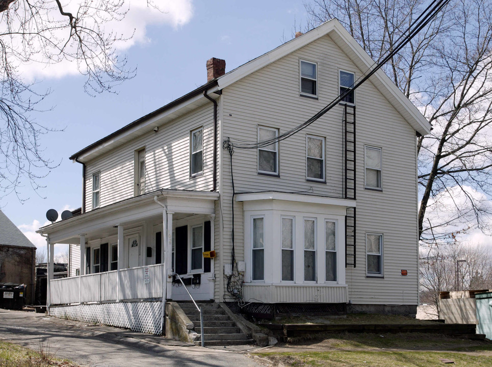 102 Pleasant St in Brockton, MA - Building Photo