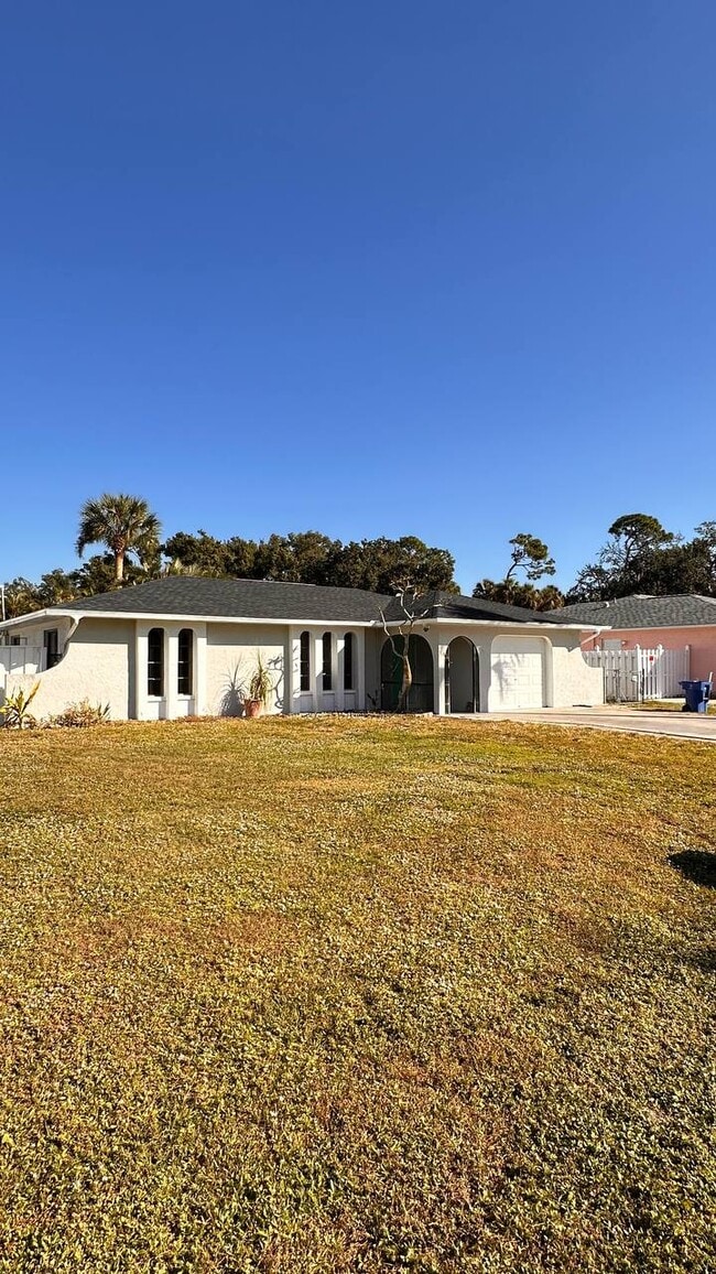 314 Duncan Ln in North Fort Myers, FL - Building Photo - Building Photo