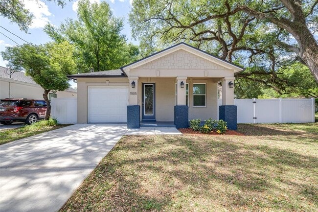 property at 1505 E North Bay St