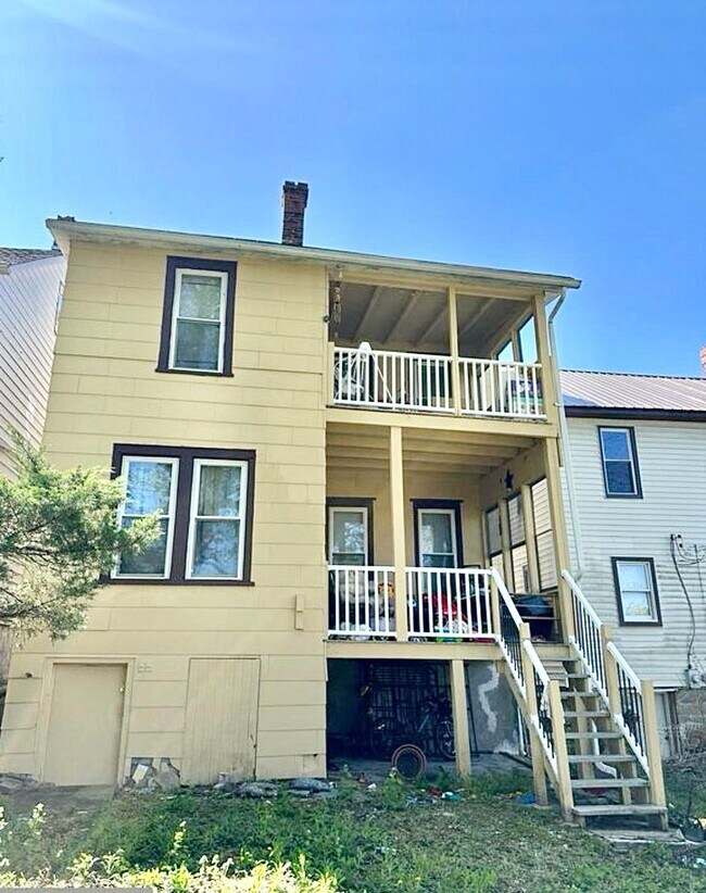 311 E Lamb St in Bellefonte, PA - Building Photo - Building Photo