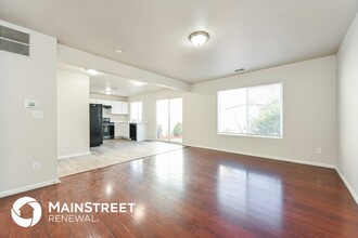 4736 N Flanders Wy, Unit A in Denver, CO - Building Photo - Building Photo