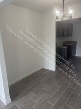 120 E Century Blvd in Los Angeles, CA - Building Photo - Building Photo