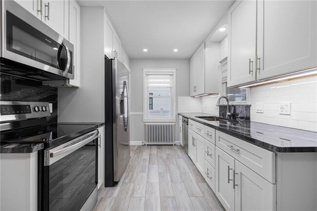 property at 5 Holten Ave