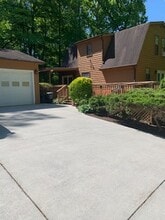 247 Lakeview Ln in Andersonville, TN - Foto de edificio - Building Photo