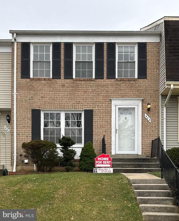 property at 402 Carousel Ct