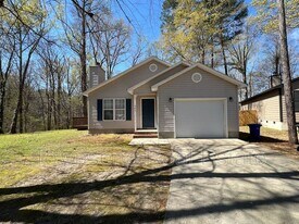 566 Crooked Creek Ct in Fayetteville, NC - Building Photo