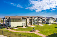 The Landings at Creekside in New Braunfels, TX - Building Photo - Building Photo