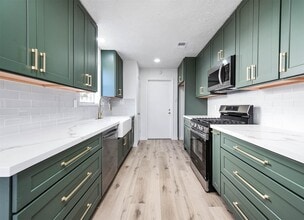 2118 Pepperglen Ct in Missouri City, TX - Foto de edificio - Building Photo