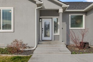 500 N 75th Ave in Yakima, WA - Building Photo