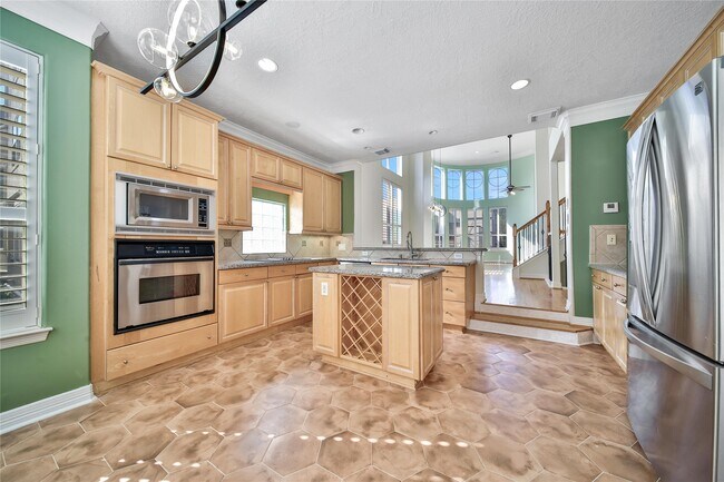 property at 1515 Hyde Park Blvd