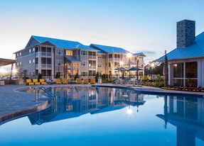 Pier Park Crossings in Panama City Beach, FL - Building Photo