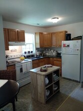 20 Independence Blvd, Unit 4 in Asheville, NC - Foto de edificio - Building Photo