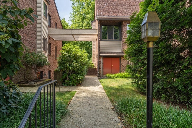 property at 805 Mountainview Dr
