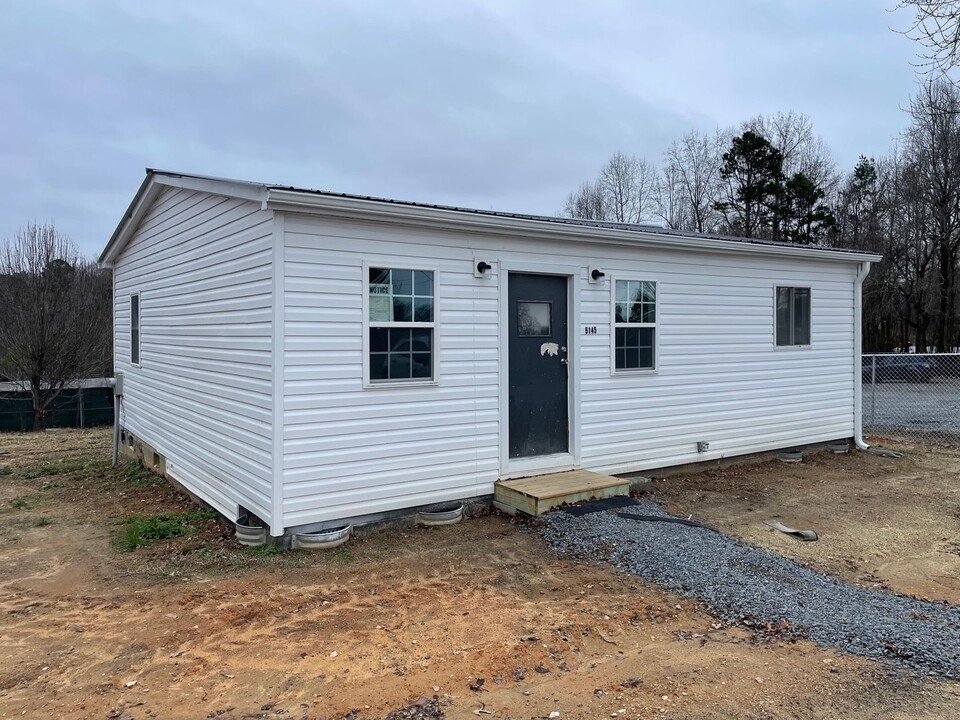 5145 Randleman Rd in Greensboro, NC - Building Photo