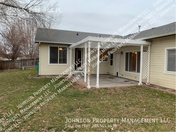 2525 S Pine Bar Pl in Meridian, ID - Building Photo - Building Photo