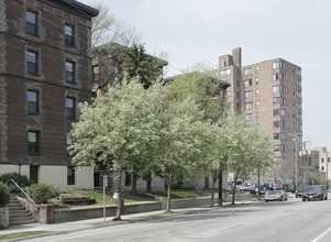 315 West 15th Street in Minneapolis, MN - Foto de edificio - Building Photo