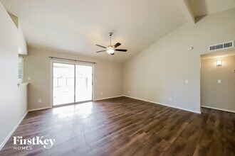 5625 W Yucca St in Glendale, AZ - Building Photo - Building Photo