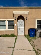 601 Lomaland Dr in El Paso, TX - Building Photo - Building Photo