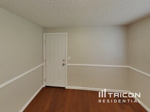 22607 121st Dr NE in Arlington, WA - Foto de edificio - Building Photo