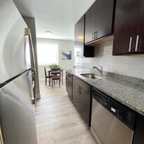510 W Surf St, Unit 3 in Chicago, IL - Building Photo