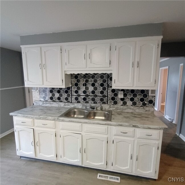 407 Pond St in Syracuse, NY - Building Photo - Building Photo
