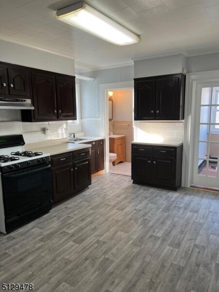 property at 99 Niagara St