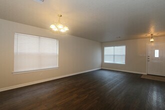 4719 Manitou Bay in San Antonio, TX - Building Photo - Building Photo