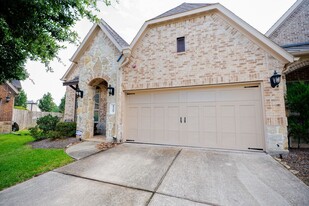 15303 Westland Gate Dr in Conroe, TX - Building Photo