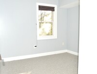 4820 C St SE, Unit 304 in Washington, DC - Building Photo - Building Photo