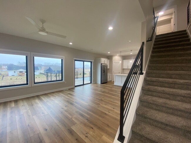 1558 S King's Grv Ave in West Des Moines, IA - Building Photo - Building Photo