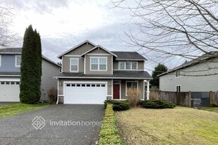 13824 172nd Pl E in Puyallup, WA - Building Photo