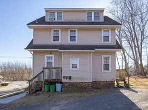 502 W Nyack Rd in West Nyack, NY - Building Photo - Building Photo