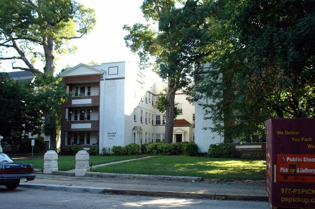 Roland House in Baltimore, MD - Building Photo - Building Photo