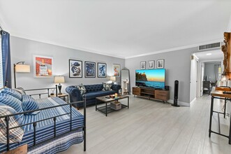 279 Normandy Ln in Delray Beach, FL - Building Photo - Building Photo