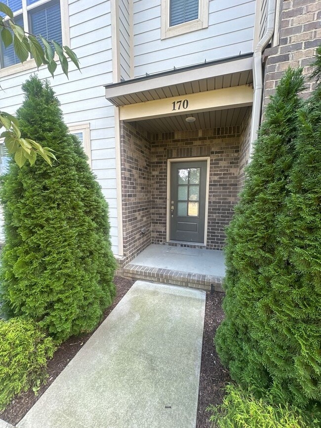 property at 170 Greenbrook N Way