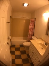 1405 Cypress Ln in Davis, CA - Foto de edificio - Building Photo