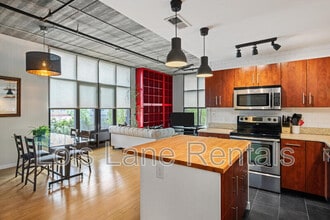 1 Cool Blow St in Charleston, SC - Building Photo - Building Photo