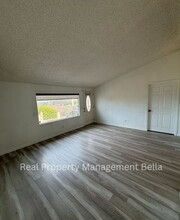 27155 Garbani Rd in Menifee, CA - Building Photo - Building Photo