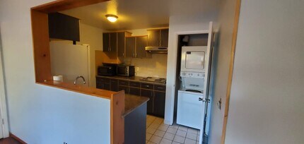 215 Reflections Dr, Unit 14 in San Ramon, CA - Building Photo - Building Photo
