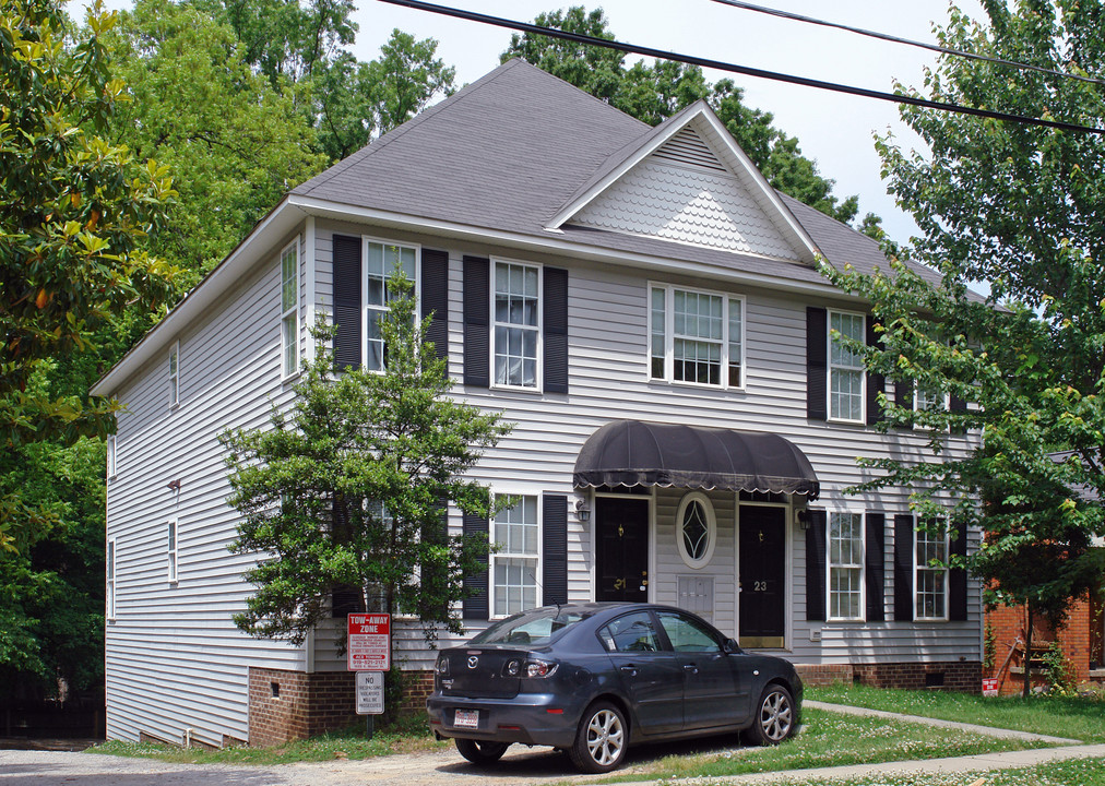 21-23 Enterprise St in Raleigh, NC - Foto de edificio