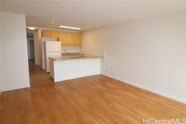 property at 2611 Ala Wai Blvd