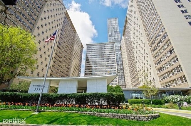 3900 N Lake Shore Dr in Chicago, IL - Building Photo - Building Photo