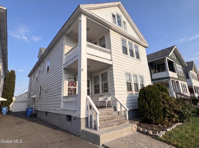 property at 7 Edison Ave