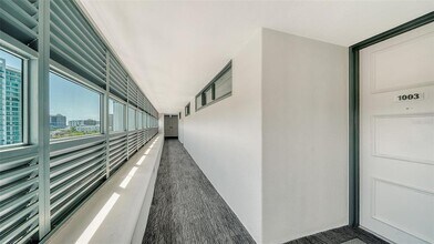 888 Boulevard of the Arts in Sarasota, FL - Foto de edificio - Building Photo