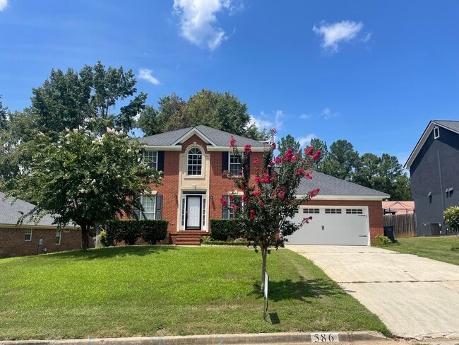 property at 586 Oak Brook Dr