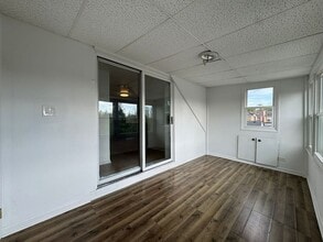 3030 N Oleander Ave in Chicago, IL - Building Photo - Building Photo