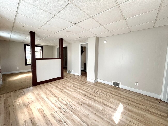 1422 E Stockbridge Ave in Kalamazoo, MI - Building Photo - Building Photo