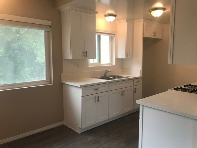 7766 Wyngate St in Los Angeles, CA - Building Photo - Building Photo