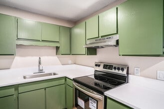 Stoneridge Apartments in Estes Park, CO - Building Photo - Building Photo